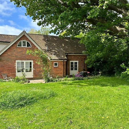 Peaceful Cottage With Private Garden Hailsham Bagian luar foto