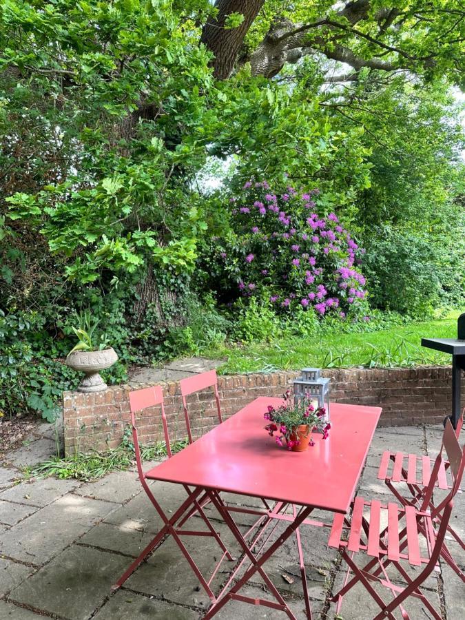 Peaceful Cottage With Private Garden Hailsham Bagian luar foto